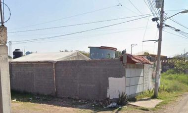 Se vende Casita con Alberca