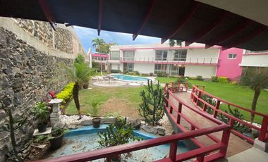 Se vende o se renta casa con alberca