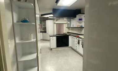 Se vende o se renta casa con alberca