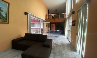 Se vende o se renta casa con alberca