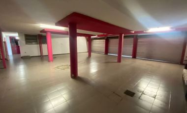 Se vende o se renta casa con alberca