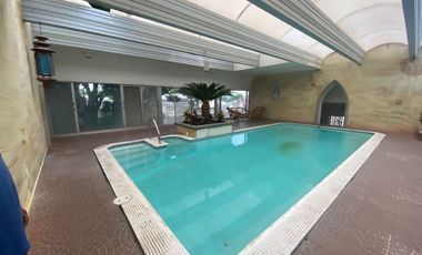 Se vende o se renta casa con alberca