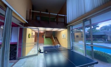 Se vende o se renta casa con alberca