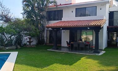 CASA RESIDENCIAL EN PRIVADA