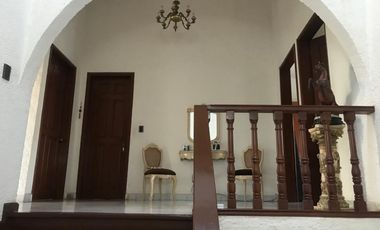 CASA RESIDENCIAL EN PRIVADA