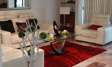 CASA RESIDENCIAL EN PRIVADA