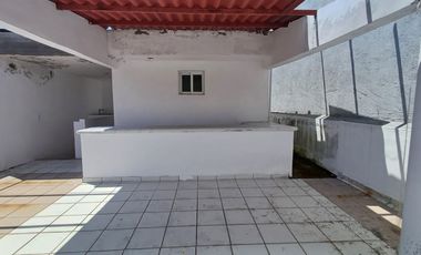 EDIFICIO EN TRES DE MAYO, EMILIANO ZAPATA, MOR