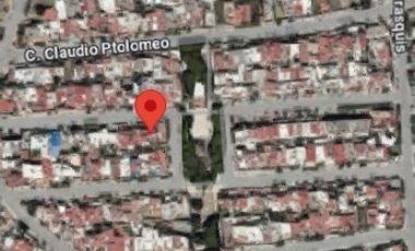 Haz Que Tu Dinero Trabaje Para Ti Hoy !! Venta de Hermosa Casa en Exclusiva Zona, Col. Paseo del Sol, Zapopan, Jal.