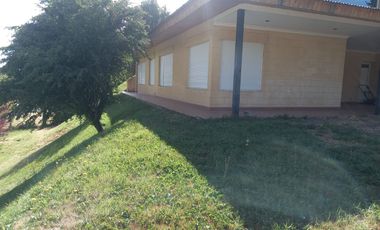 Increíble propiedad a la orilla del Lago Mosquito