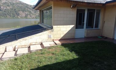 Increíble propiedad a la orilla del Lago Mosquito