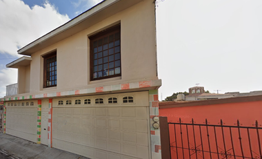CASA EN VENTA EN FRACCIONAMIENTO DEL LAGO, DURANGO (REMATE BANCARIO)