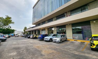 LOCAL EN VENTA EN JURICA QRO.