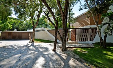 Playacar Rare Exquisite Villa For Sale