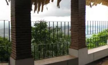 Venta de Amplia Casa, Col. San Gaspar, Jiutepec Mor.