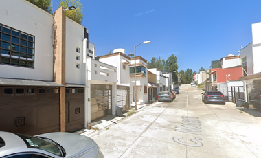 CASA A LA VENTA EN RESIDENCIAL MONTE MAGNO, XALAPA, VERACRUZ, REMATE ADJUDICADO