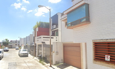 CASA A LA VENTA EN RESIDENCIAL MONTE MAGNO, XALAPA, VERACRUZ, REMATE ADJUDICADO