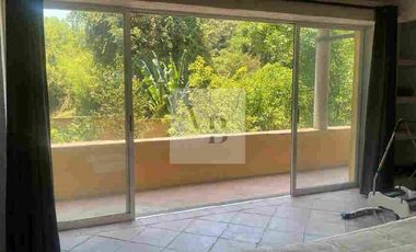 Venta de casa en el centro de Avandaro.