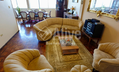 Casa independiente de venta en Monjas Jardín del Valle