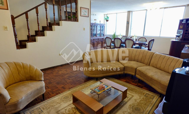 Casa independiente de venta en Monjas Jardín del Valle