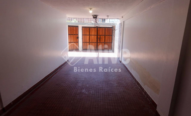 Casa independiente de venta en Monjas Jardín del Valle