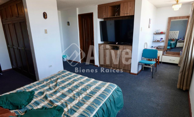 Casa independiente de venta en Monjas Jardín del Valle