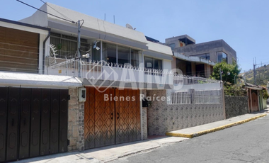Casa independiente de venta en Monjas Jardín del Valle