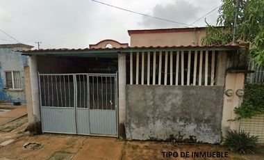 Casa en Remante Bancario.  **Fantástica oportunidad que no puede dejar pasar**