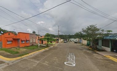 Casa en Remante Bancario.  **Fantástica oportunidad que no puede dejar pasar**