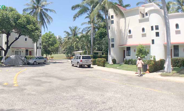 VILLA EN CLUB DE GOLF ACAPULCO