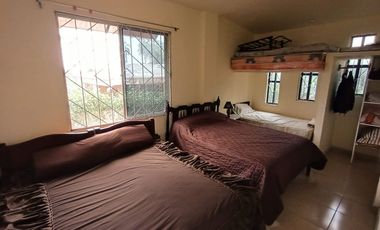 VENDO CASA DE CAMPO CON AMPLIO TERRENO, EN CONJUNTO PRIVADO, PEDRO VICENTE MALDONADO