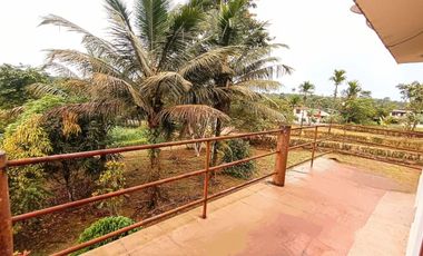 VENDO CASA DE CAMPO CON AMPLIO TERRENO, EN CONJUNTO PRIVADO, PEDRO VICENTE MALDONADO