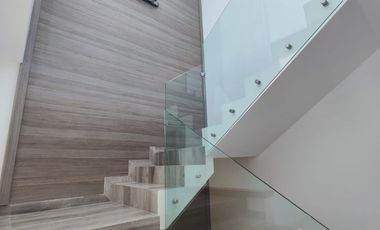 CASA EN VENTA EN FRACCIONAMIENTO - ZONA CHEDRAUI SELECT ATLIXCÁYOTL