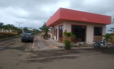 VENDO CASA DE PLAYA EN URBANIZACION PRIVADA, MIRADOR SAN JOSE, MANTA