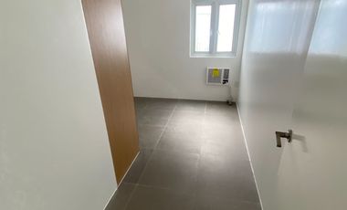 TOWNHOUSE FOR RENT 2 BEDROOM BRAND NEW TAGAYTAY-NASUGBU 2 FLOORS