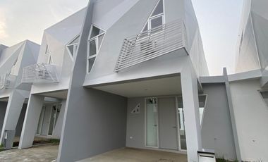 TOWNHOUSE FOR RENT 2 BEDROOM BRAND NEW TAGAYTAY-NASUGBU 2 FLOORS