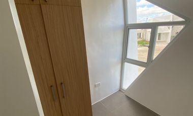 TOWNHOUSE FOR RENT 2 BEDROOM BRAND NEW TAGAYTAY-NASUGBU 2 FLOORS