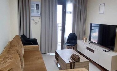 35J- 1BR with Balcony at Radiance South