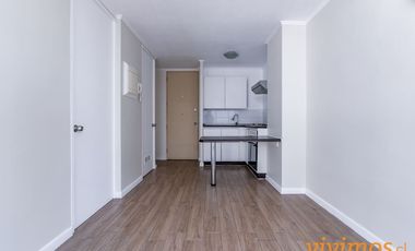 1 Dormitorio + 1 Baño + Estacionamiento y Bodega en San Miguel, Metro Ciudad del Niño.
