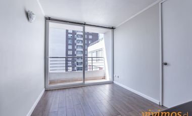 1 Dormitorio + 1 Baño + Estacionamiento y Bodega en San Miguel, Metro Ciudad del Niño.
