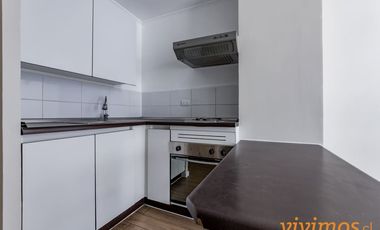 1 Dormitorio + 1 Baño + Estacionamiento y Bodega en San Miguel, Metro Ciudad del Niño.