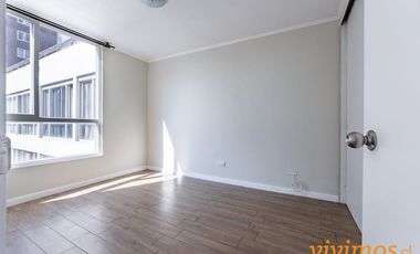 1 Dormitorio + 1 Baño + Estacionamiento y Bodega en San Miguel, Metro Ciudad del Niño.