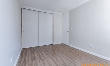 1 Dormitorio + 1 Baño + Estacionamiento y Bodega en San Miguel, Metro Ciudad del Niño.