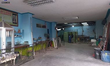 Venta de casa en Otavalo sector Gonzales Suarez,  frente al parque