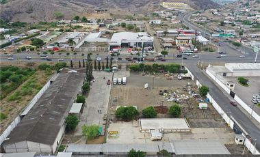 bodega industrial con terreno de venta portoviejo
