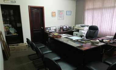 bodega industrial con terreno de venta portoviejo