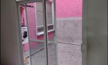45% OFF disfruta de una hermosa casa casa con 6 habitaciones y con opción a dividirla en dos, a solo $2,295,000 mn GANALA!!! En Teoloyucan Edomex