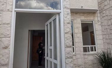 45% OFF disfruta de una hermosa casa casa con 6 habitaciones y con opción a dividirla en dos, a solo $2,295,000 mn GANALA!!! En Teoloyucan Edomex