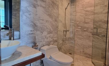 For Rent The Luxury Apartment at The Peak Sudirman Jakarta Selatan, 3 Bedroom Furnished