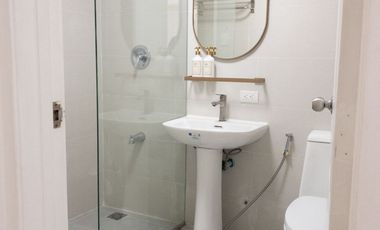 For Sale 2 Bedroom at The Elizabeth Place, Salcedo Village Makati