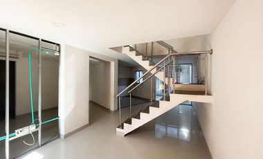 VENDO CASA DE DOS PISOS EN EL BARRIO LA FLORESTA DE LA CIUDAD DE VALLEDUPAR